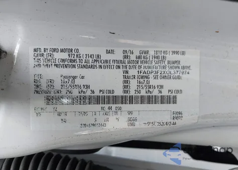 2016 Ford Focus Se z USA, uszkodzony, nr VIN 1FADP3F2XGL377974